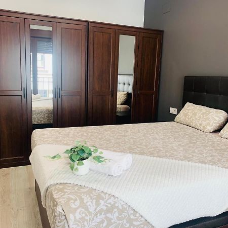Apartamento Deluxe, 4 Habitaciones, Parking Madrid Exterior photo