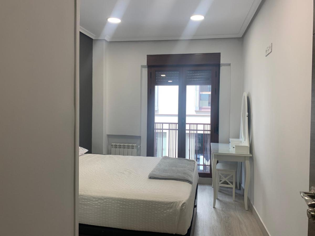 Apartamento Deluxe, 4 Habitaciones, Parking Madrid Exterior photo