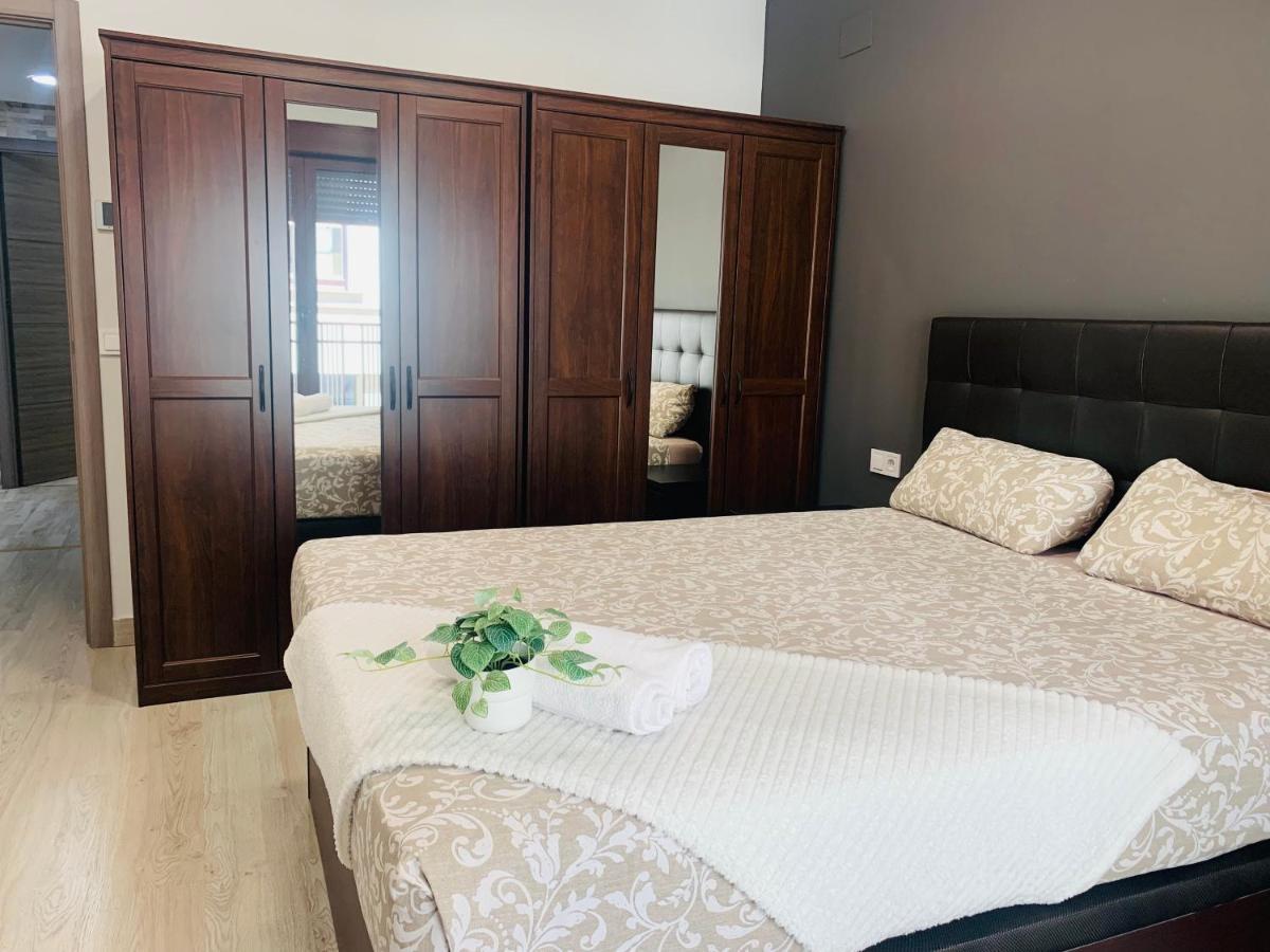 Apartamento Deluxe, 4 Habitaciones, Parking Madrid Exterior photo