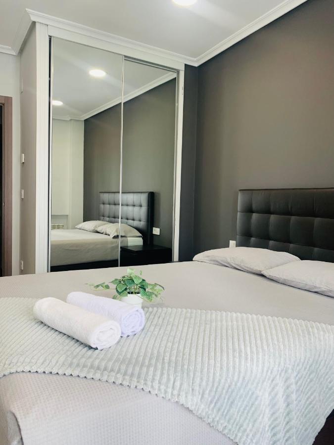 Apartamento Deluxe, 4 Habitaciones, Parking Madrid Exterior photo