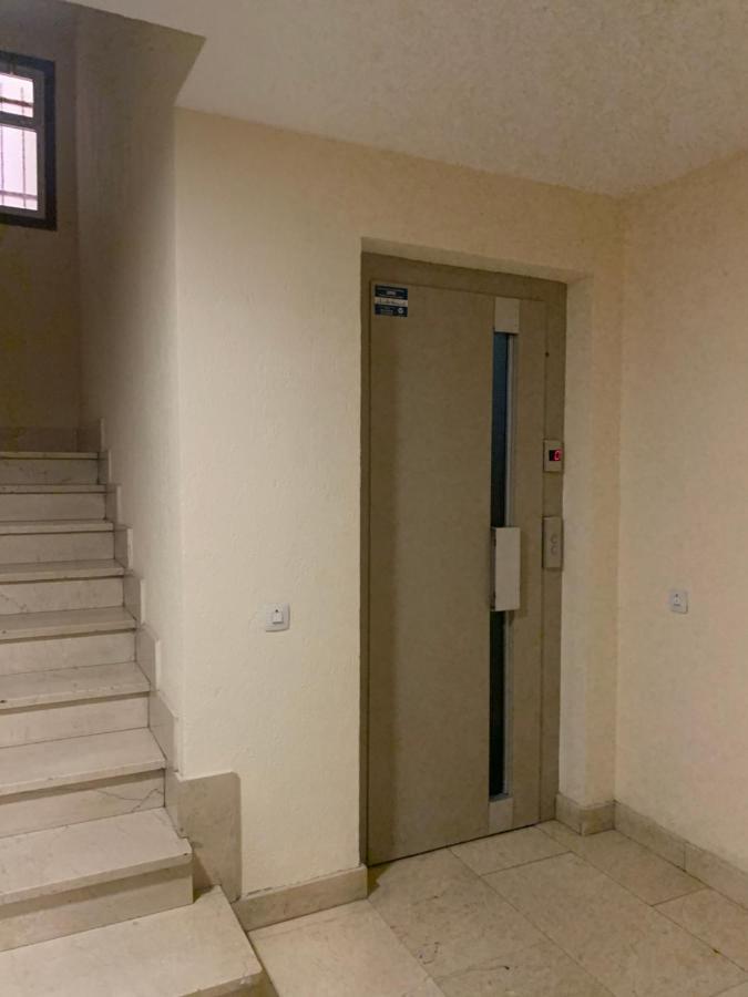Apartamento Deluxe, 4 Habitaciones, Parking Madrid Exterior photo