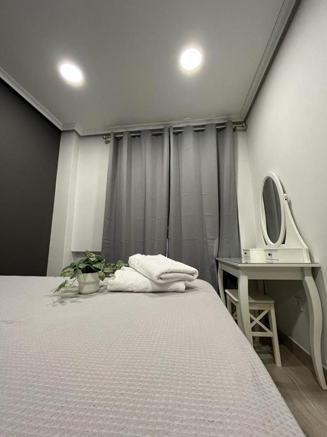 Apartamento Deluxe, 4 Habitaciones, Parking Madrid Exterior photo